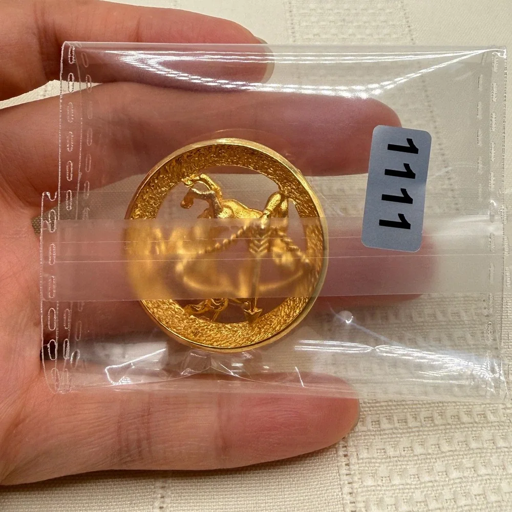 Vintage PARK LANE Gold Tone Sagittarius Archer Zodiac Celestial Round Brooch Pin